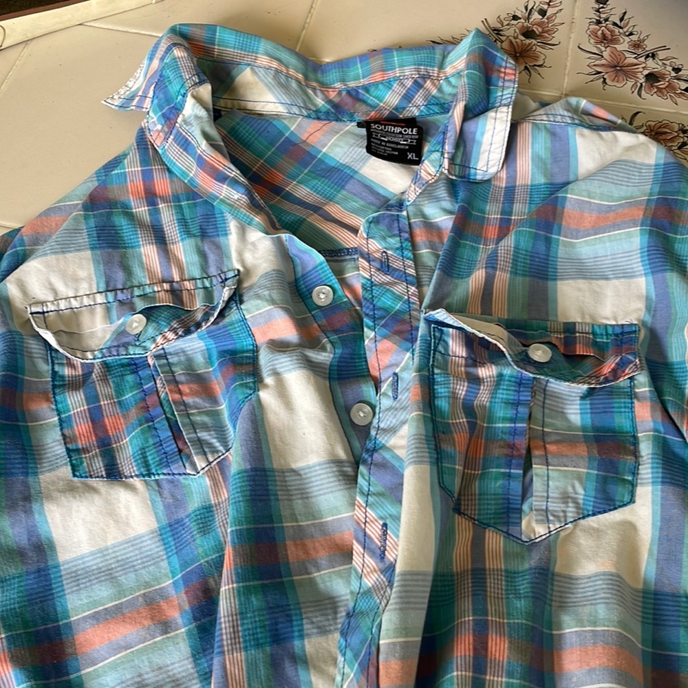 Men’s blue plaid shirt